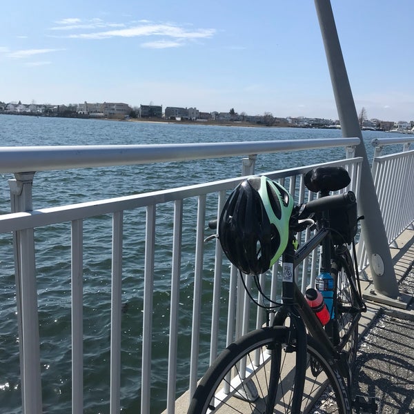 Wantagh Park Fishing Pier 2 tips