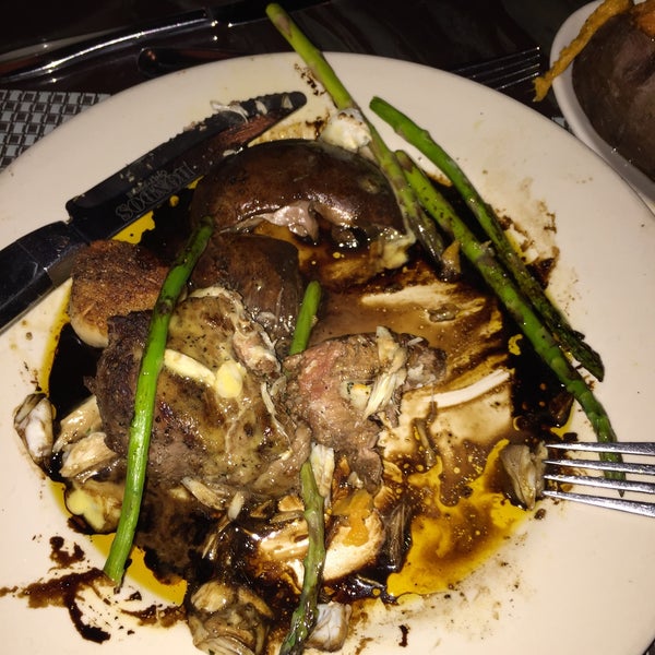 Photo taken at Hondo&#39;s Prime Steakhouse by Charles R. on 3/5/2015