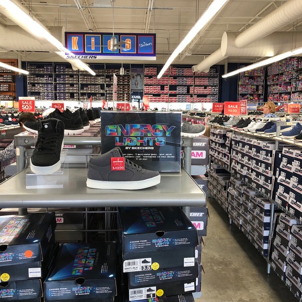 SKECHERS Outlet - 11824 Wilcrest Drive