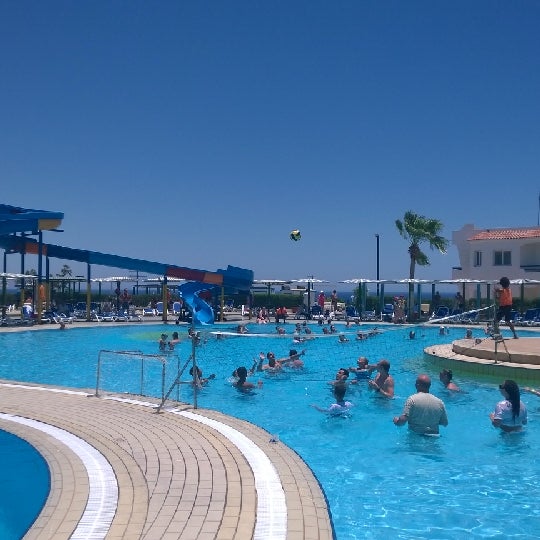 Photo taken at Pool at Dreams Beach Resort by Дмитрий on 6/27/2014