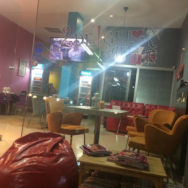 Foto scattata a 2 de 1 Gel Cafe da Fadile Ç. il 9/12/2014