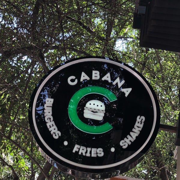 Das Foto wurde bei Cabana Burger von Ana S. am 11/3/2018 aufgenommen