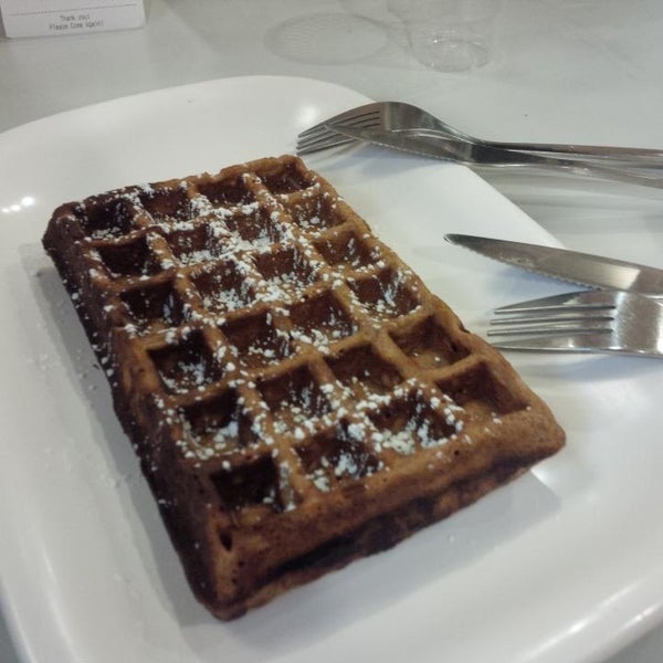 Photo taken at Wafflelicious by Michelle L. on 2/1/2014