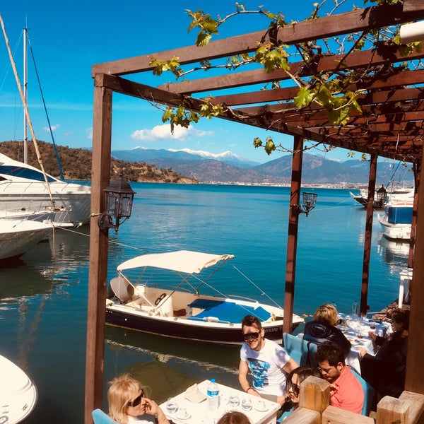 3/30/2018 tarihinde Nilay T.ziyaretçi tarafından Yengeç Restaurant'de çekilen fotoğraf