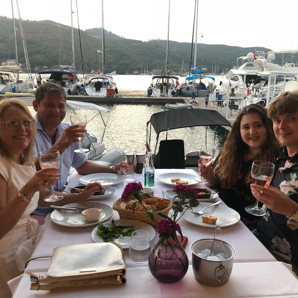 6/26/2018 tarihinde Nilay T.ziyaretçi tarafından Yengeç Restaurant'de çekilen fotoğraf