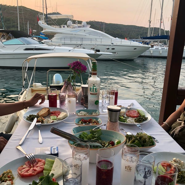 7/2/2018 tarihinde Nilay T.ziyaretçi tarafından Yengeç Restaurant'de çekilen fotoğraf