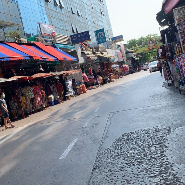 ตลาดโบ๊เบ๊ (Bobae Market) - ป้อมปราบศัตรูพ่าย, กรุงเทพมหานคร