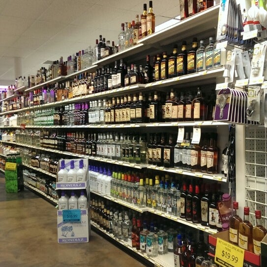 Photos at Liquor Barn East Louisville 4131 Towne Center Dr