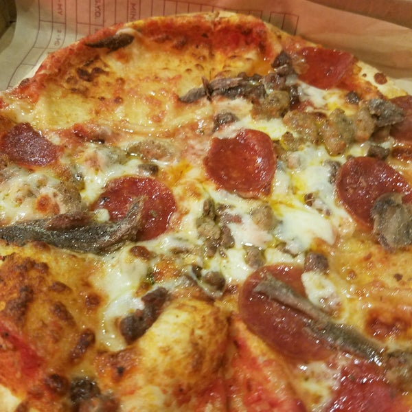 2/8/2017 tarihinde Joe H.ziyaretçi tarafından Mod Pizza'de çekilen fotoğraf