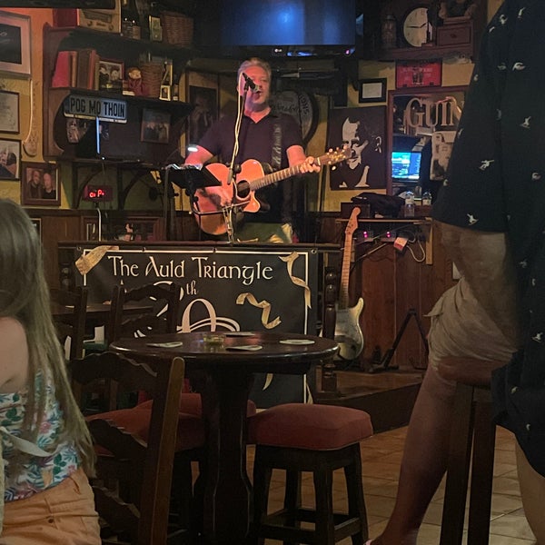 The Auld Triangle Bar