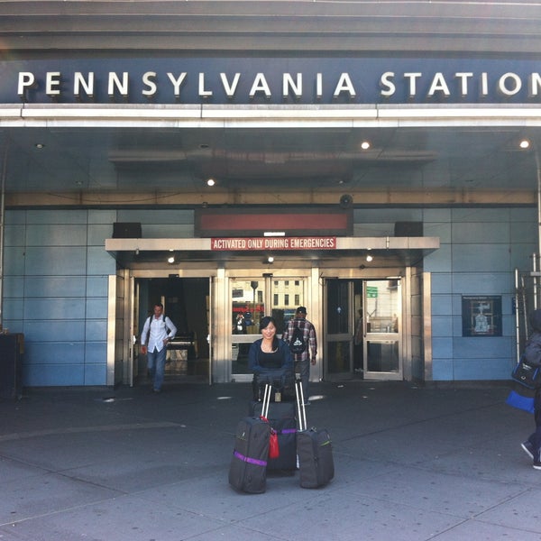 Снимок сделан в New York Penn Station пользователем Darren W. 5/12/2013