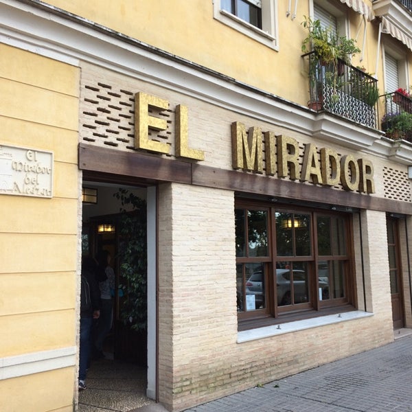 Das Foto wurde bei Restaurante El Mirador von Nataliya am 4/2/2014 aufgenommen