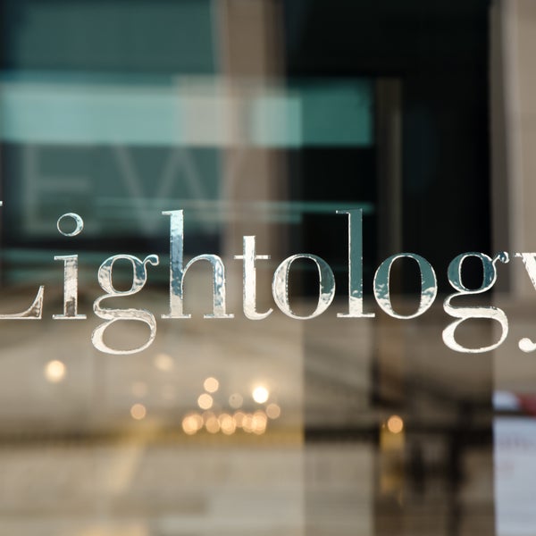 Photo prise au Lightology LLC par Lightology LLC le1/27/2014