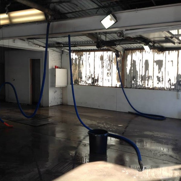 At Tha Car Wash Car Wash and Detail in Denver