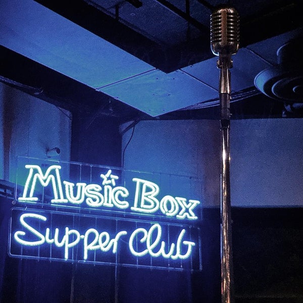 รูปภาพถ่ายที่ Music Box Supper Club โดย Chad M. เมื่อ 2/6/2016