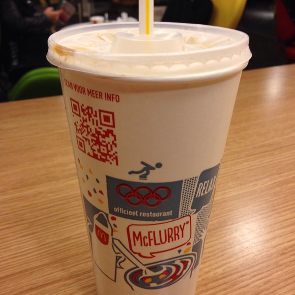 รูปภาพถ่ายที่ McDonald&#39;s โดย Paulien Z. เมื่อ 1/21/2015