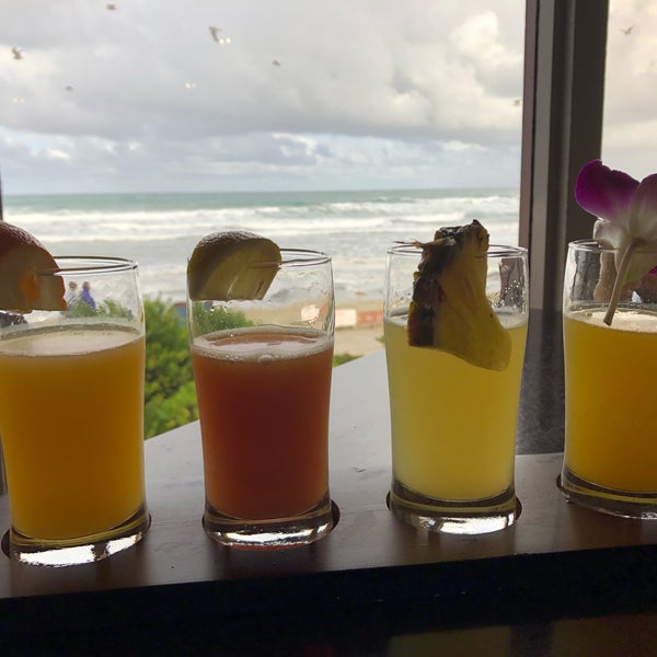 Foto diambil di Shores Restaurant oleh Bridget W. pada 12/25/2018