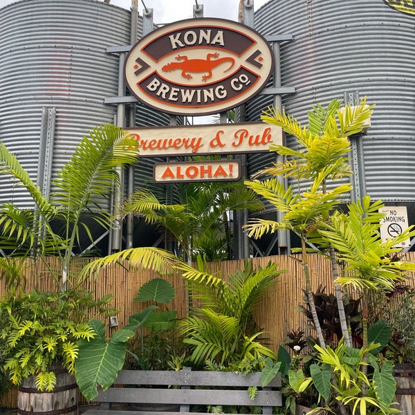 Foto tirada no(a) Kona Brewing Co. &amp; Brewpub por Bridget W. em 8/11/2023