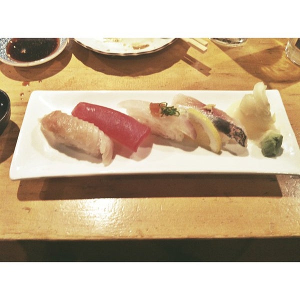 7/4/2013にLovelessがNakato Japanese Restaurantで撮った写真