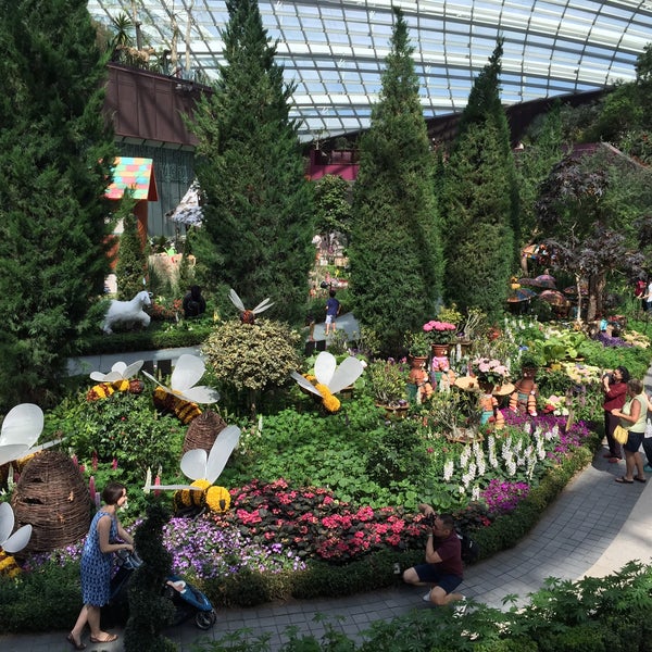 Photo taken at Gardens by the Bay by Num on 6/5/2015