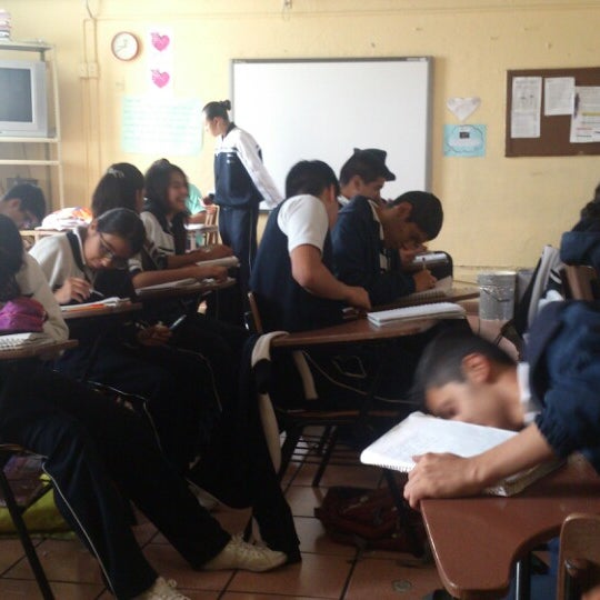 Fotos en Secundaria Anexa a la Normal Superior Santa María la Ribera Ribera de San Cosme No. 83 Fotos en Secundaria Anexa a la Normal Superior Santa María la Ribera Ribera de San Cosme No. 83