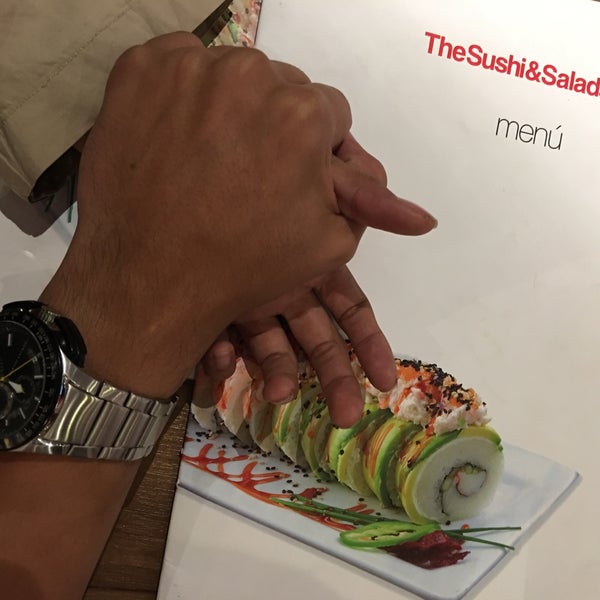 11/24/2016에 Sergio L.님이 The Sushi &amp; Salads, Co.에서 찍은 사진