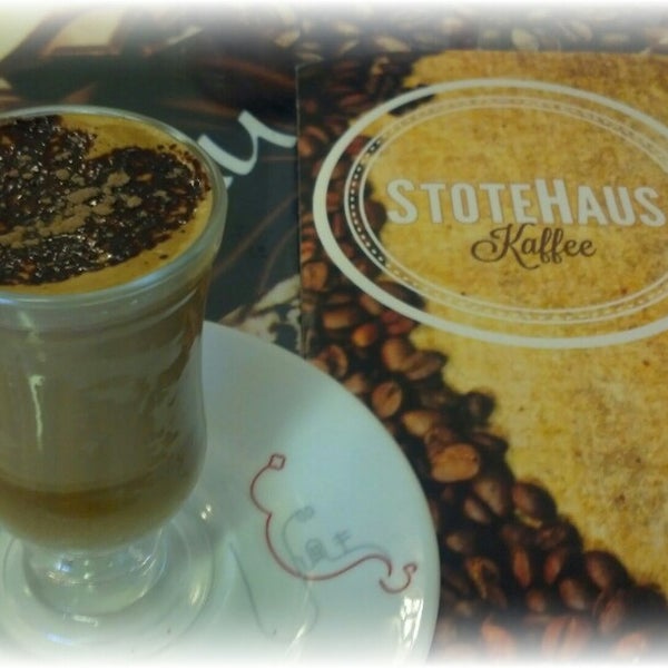 Foto diambil di Stotehaus Kaffee oleh Fabiana A. pada 2/1/2014