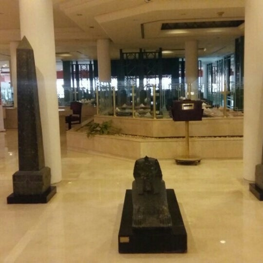 Отель Mercure Cairo le Sphinx