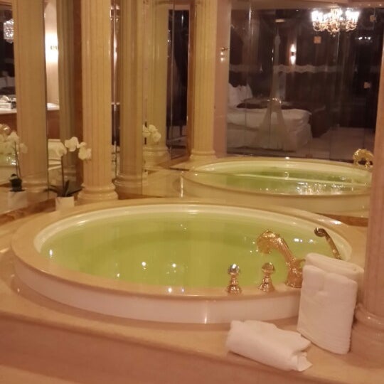 Photo taken at Royal Casino SPA &amp; Hotel Resort by Елена👍 П. on 2/1/2015