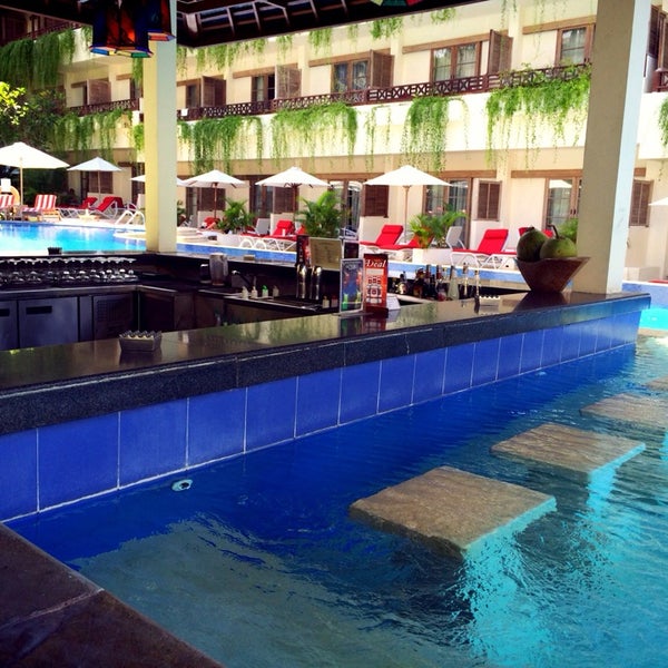 Foto tomada en Blu-Zea Resort by Double-Six  por Nicko Orlando G. el 1/29/2014