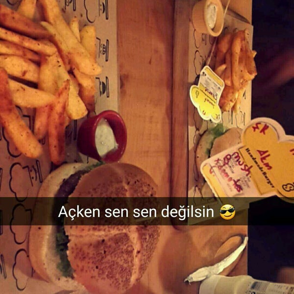 Das Foto wurde bei Şef&#39;s Burger von Akın K. am 9/10/2016 aufgenommen