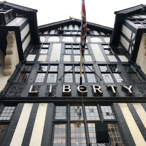 Photo taken at Liberty of London by Lucas P. on 12/26/2018