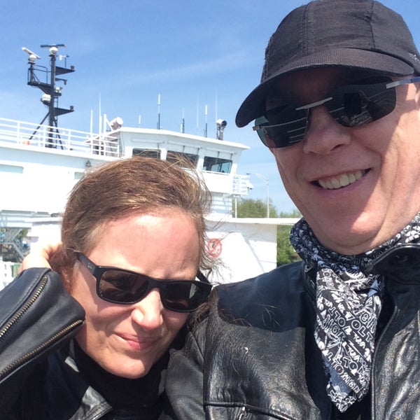 Traversier StIgnacedeLoyola Boat or Ferry