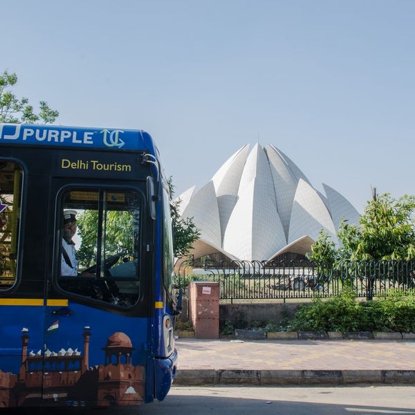 HOHO Buses the Official Sightseeing Bus of Delhi. Hop On Hop Off Bus. With 20+ major & 100+ nearby attractions to explore. Low Floor- fully Air Conditioned. Commentary in English & Hindi by Guides.
