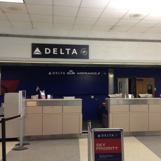 Delta Airlines Airport Service in Fayetteville