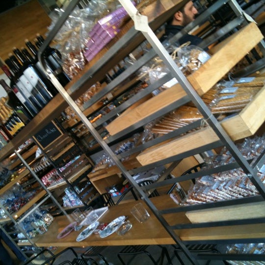 12/1/2012にNadia V.がBread Bakery &amp; Deliで撮った写真