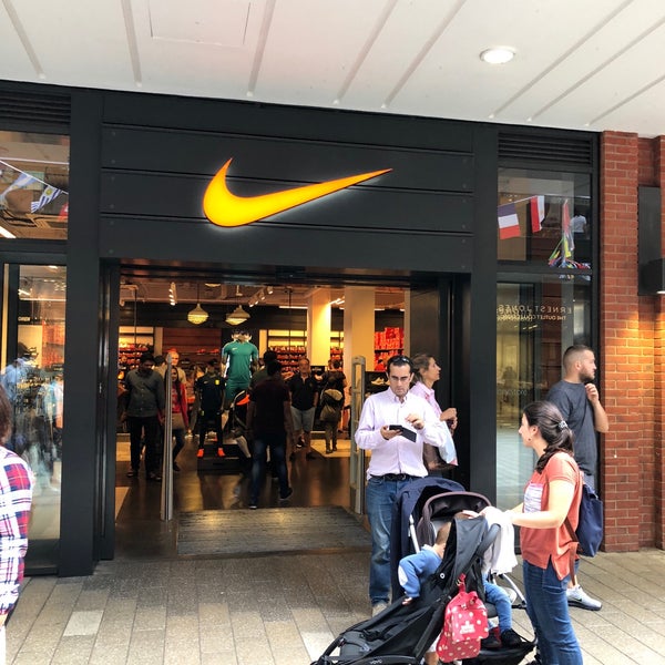 london outlet nike