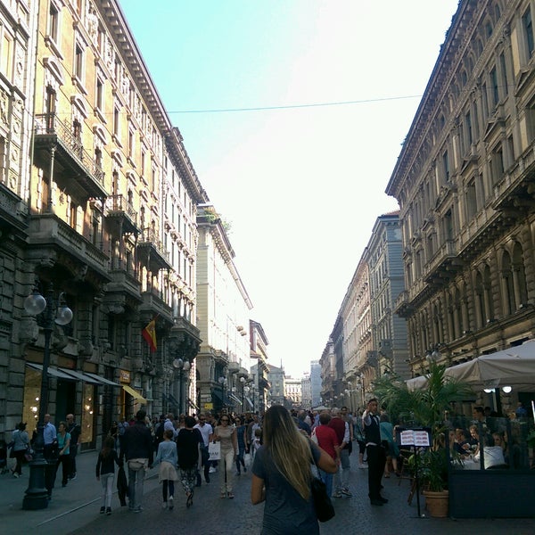 Milano centro. Milano centro. Миланский гум. Milano centro. Милановка.