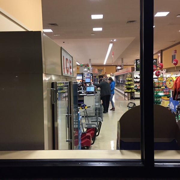 Photos at Safeway - 2800 SE Hawthorne Blvd
