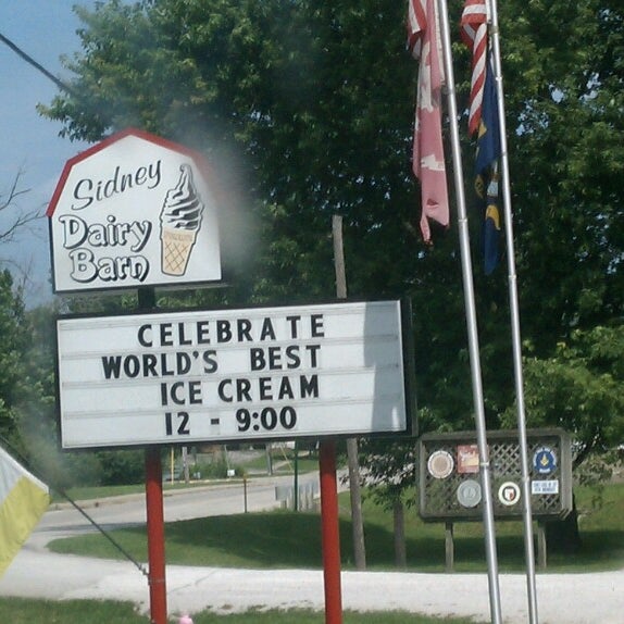 Sidney Dairy Barn Ice Cream Shop in Sidney