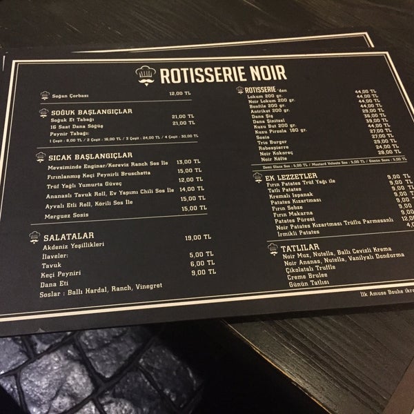 2/8/2015 tarihinde Merve M.ziyaretçi tarafından Rotisserie Noir'de çekilen fotoğraf