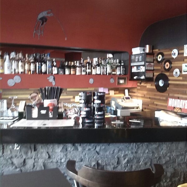 3/20/2014にMichaEla D.がShadow Cafe Karlínで撮った写真