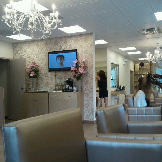 Photo taken at Blowtique by hm h. on 9/16/2012