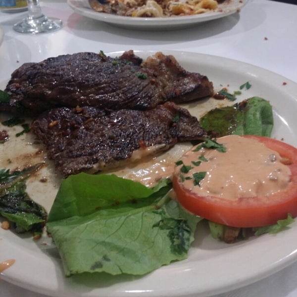 Foto diambil di Steak Brasil Churrascaria oleh Claudia r. pada 6/29/2015