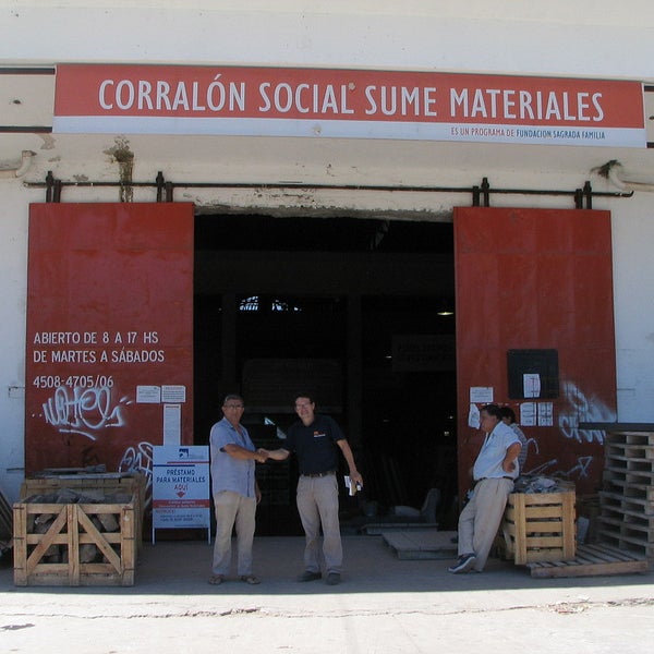 3/11/2014에 Sume Materiales - Fundación Vivienda Digna님이 Sume Materiales - Fundación Vivienda Digna에서 찍은 사진