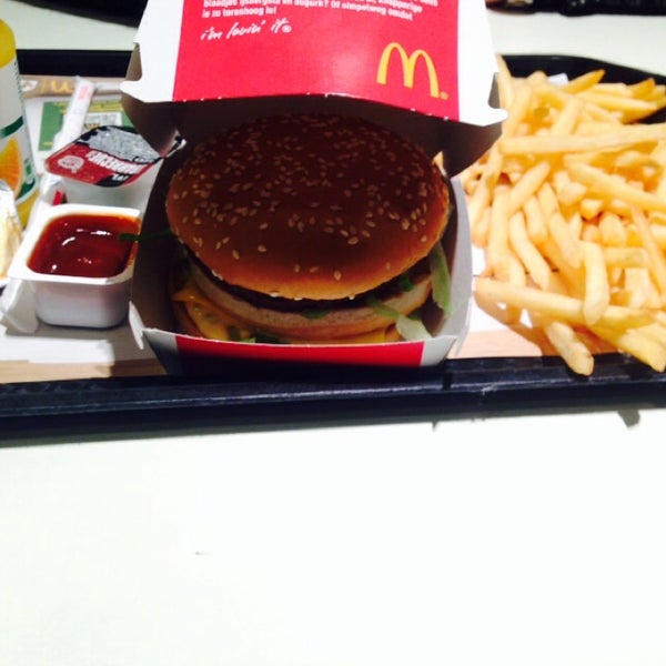 9/26/2014에 Mustafa I.님이 McDonald&#39;s에서 찍은 사진