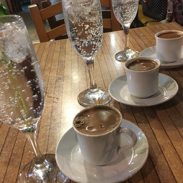 8/18/2017 tarihinde Ozer B.ziyaretçi tarafından Geye Cafe'de çekilen fotoğraf