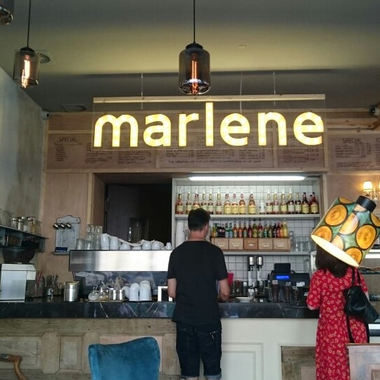 8/10/2015 tarihinde Simone M.ziyaretçi tarafından Kaffee Marlene'de çekilen fotoğraf
