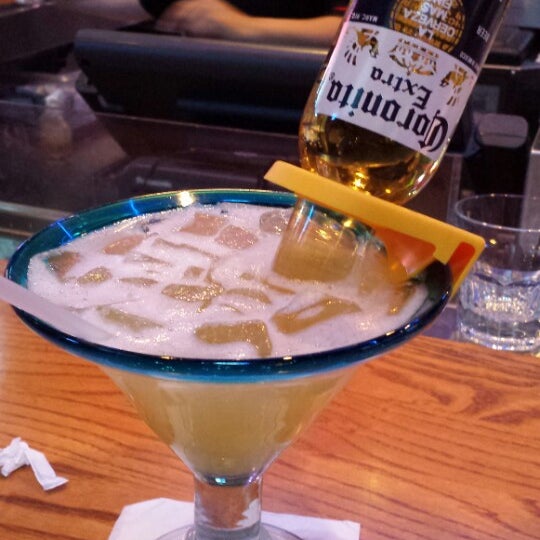 Photo taken at Chili&#39;s Grill &amp; Bar by Melissa L. on 3/1/2014