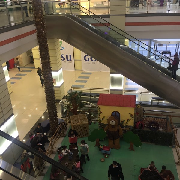 Photo prise au Göksu Alışveriş Merkezi par Sedat G. le11/24/2019